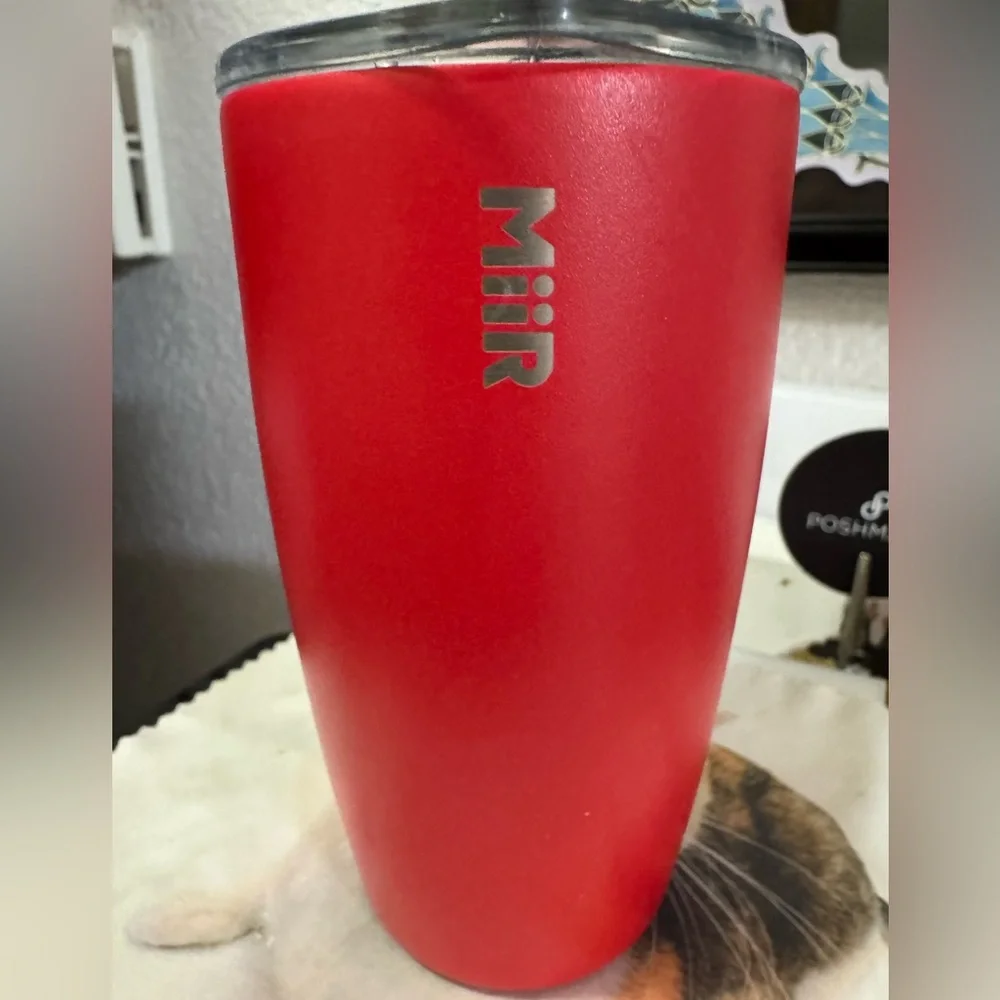 MiiR Sambaltte Roastery Red hot/cold 8oz Tumbler - NWT comes in box Super Cute🥤